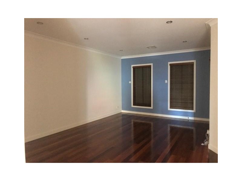 16 Riviera Drive, Berwick VIC 3806