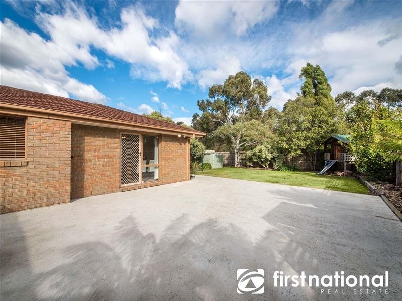 25 Coolong Avenue, Berwick VIC 3806