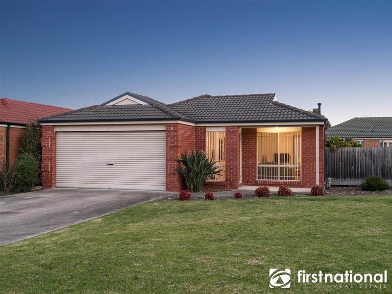 7 Lauren Square, Pakenham VIC 3810