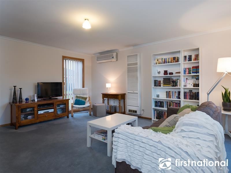 7 Lauren Square, Pakenham VIC 3810