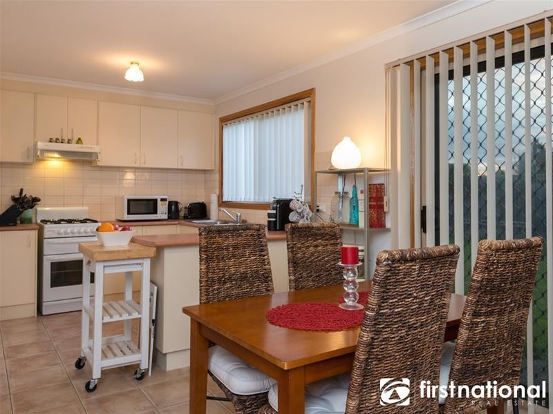 7 Lauren Square, Pakenham VIC 3810