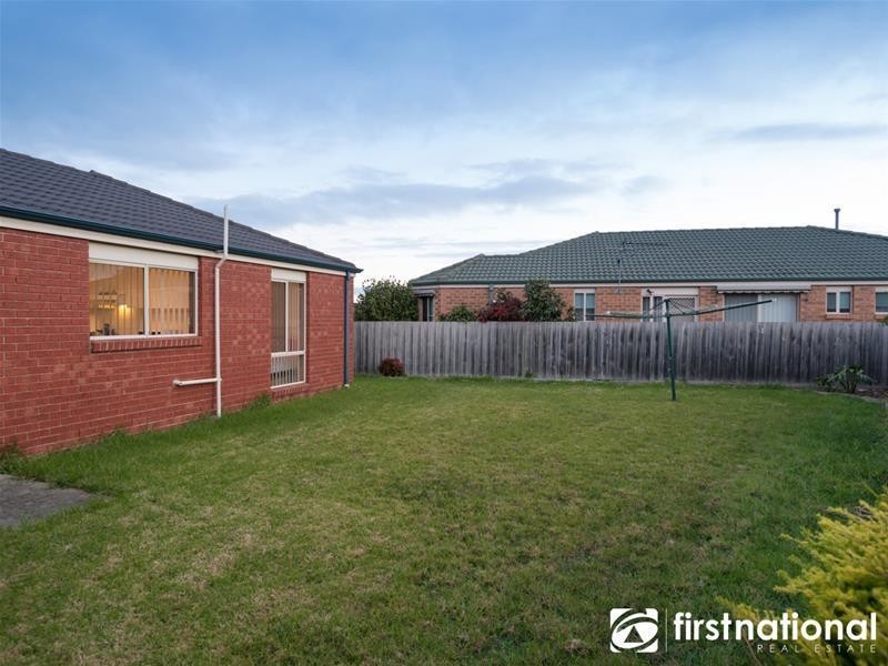 7 Lauren Square, Pakenham VIC 3810