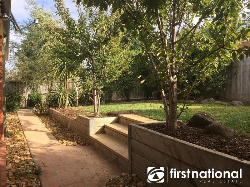 60 Ebony Drive, Pakenham VIC 3810