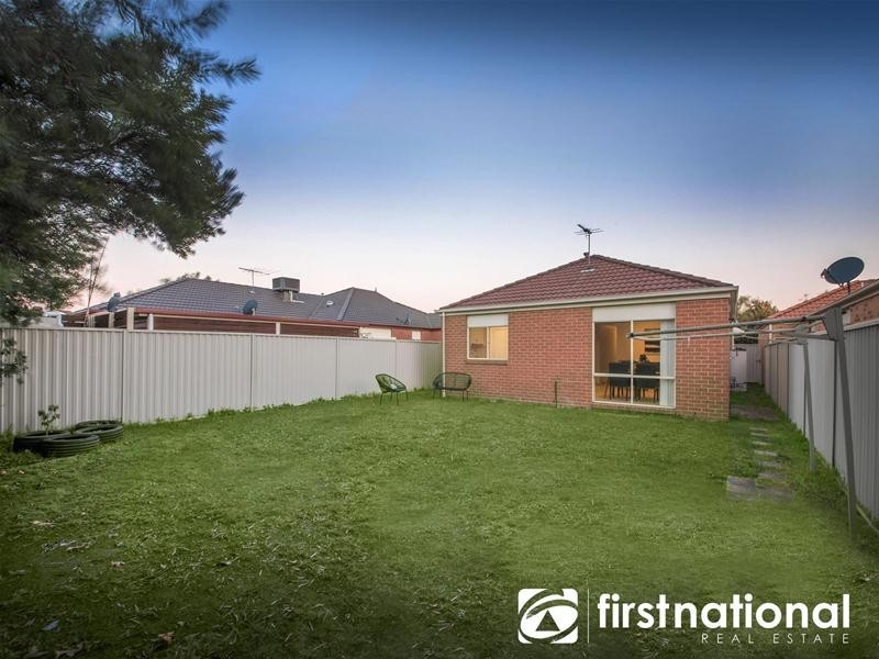 22 Macalister Place, Pakenham VIC 3810