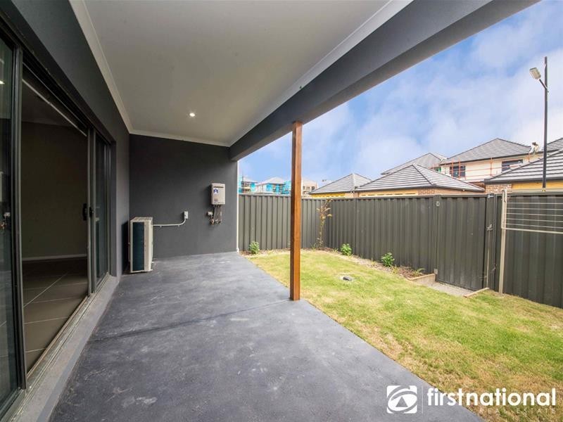 30 Swan Street, Pakenham VIC 3810