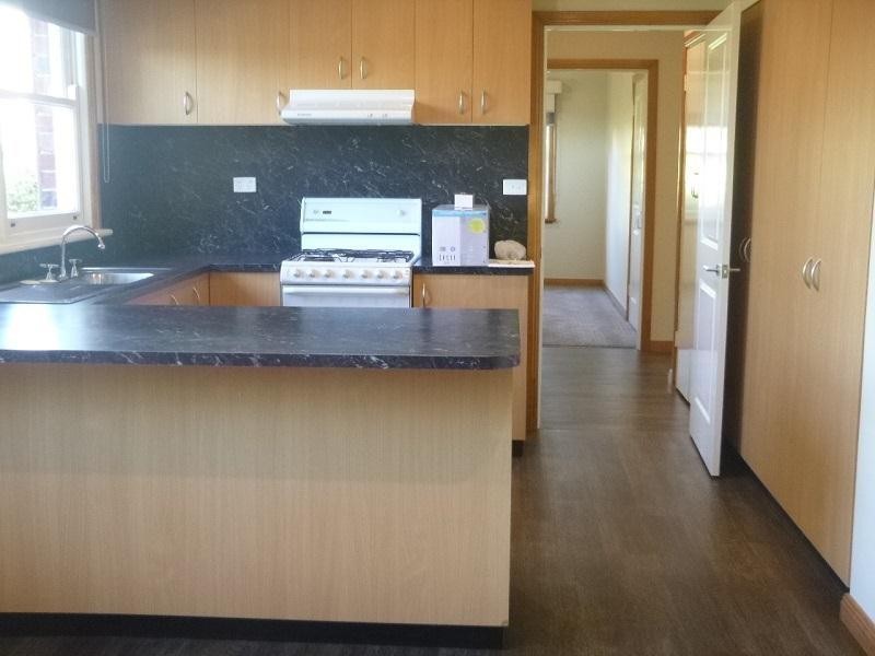 2-4 Carmen Crescent, Narre Warren North VIC 3804