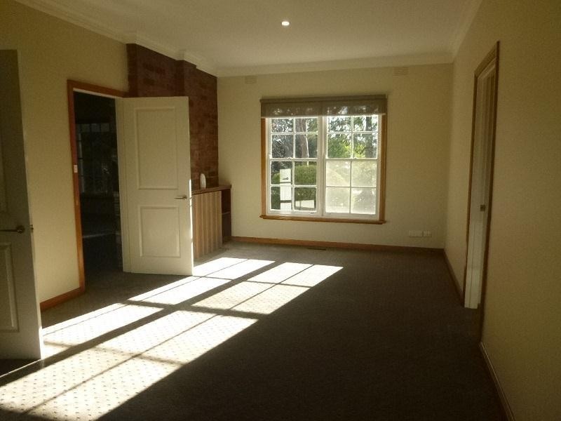 2-4 Carmen Crescent, Narre Warren North VIC 3804