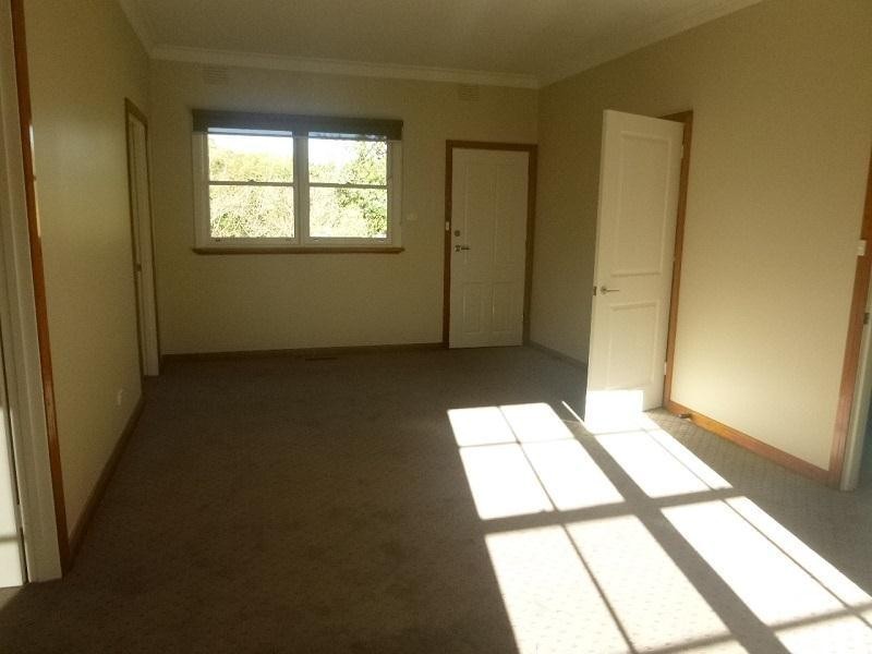 2-4 Carmen Crescent, Narre Warren North VIC 3804