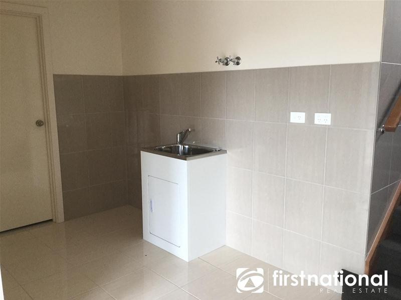 1/51 Henry Street, Pakenham VIC 3810