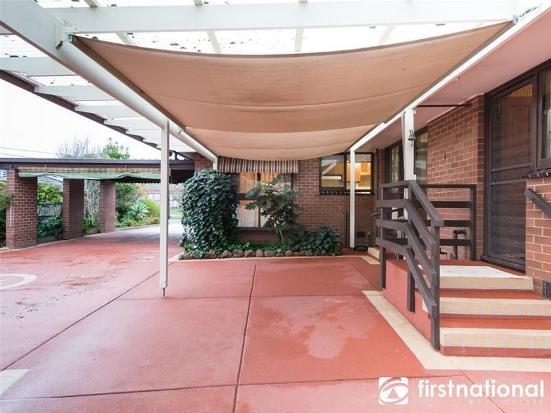 2 Atkins Road, Pakenham VIC 3810