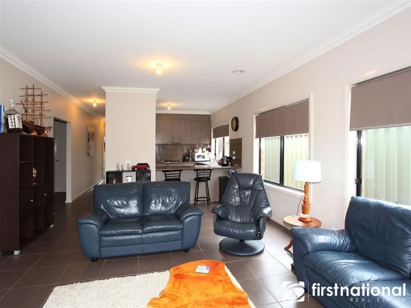 23 Cohens Way, Pakenham VIC 3810