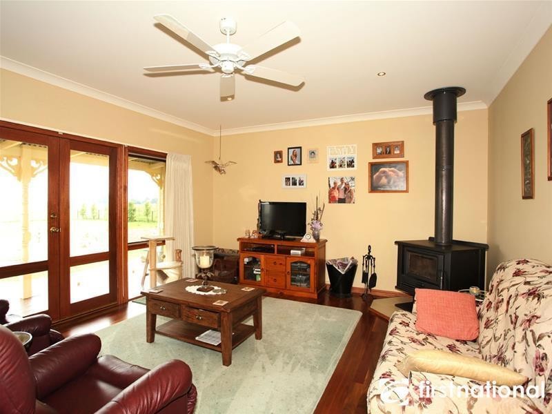 50 Parish Road, Garfield VIC 3814