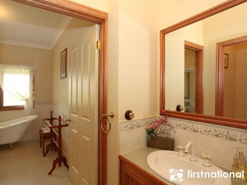 50 Parish Road, Garfield VIC 3814