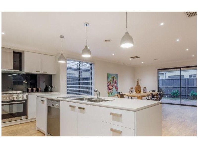 3 Trovita Drive, Berwick VIC 3806