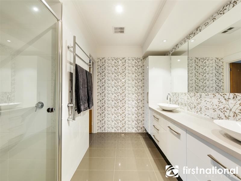 27-29 Rowallan Avenue, Harkaway VIC 3806