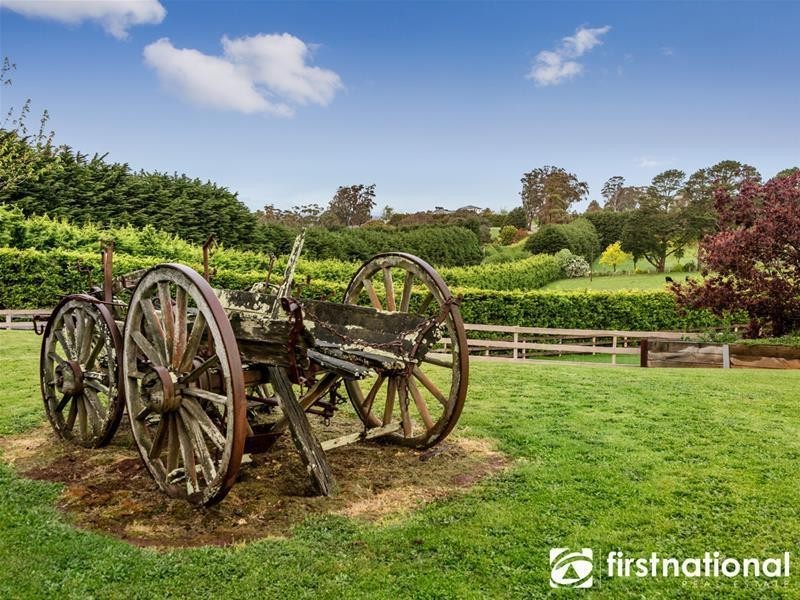 27-29 Rowallan Avenue, Harkaway VIC 3806