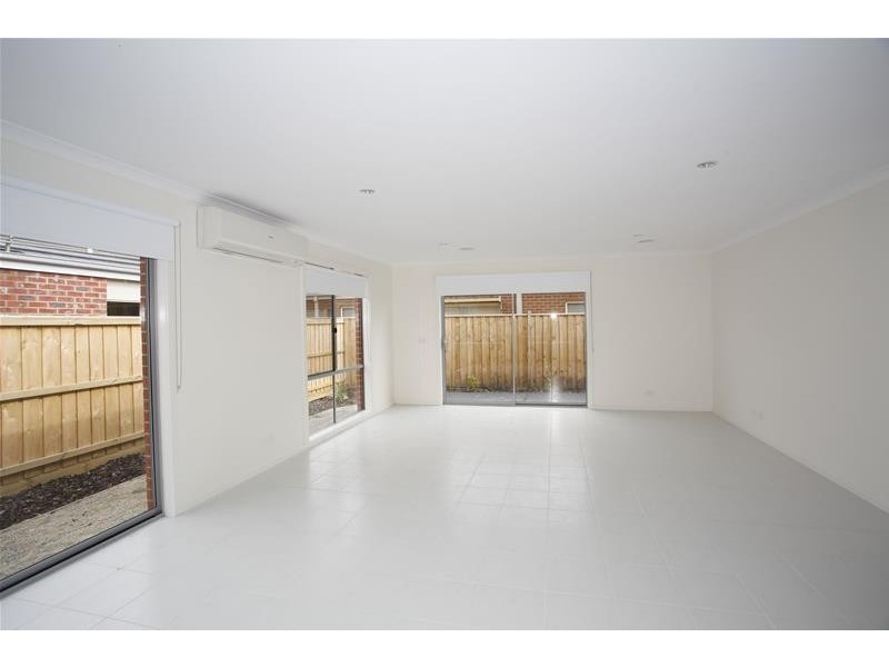 3 Caladenia Street, Officer VIC 3809