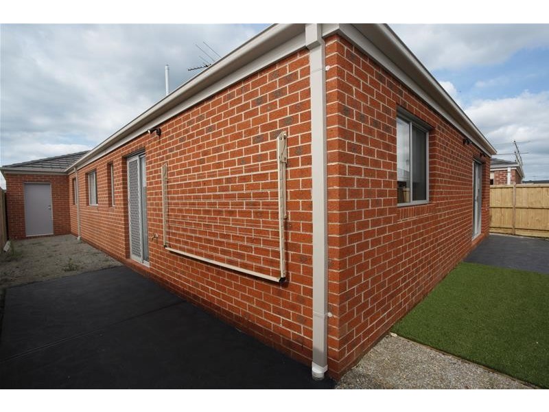 3 Caladenia Street, Officer VIC 3809