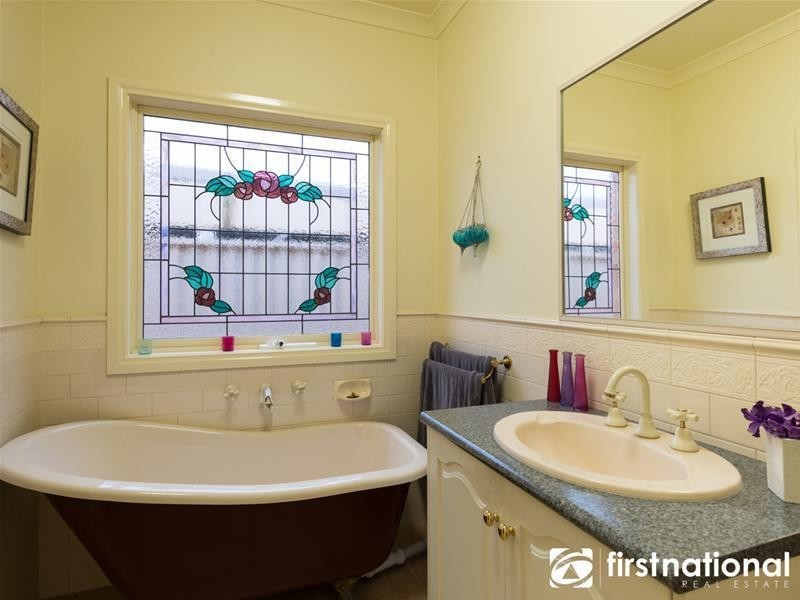 5 Catherine Place, Pakenham VIC 3810