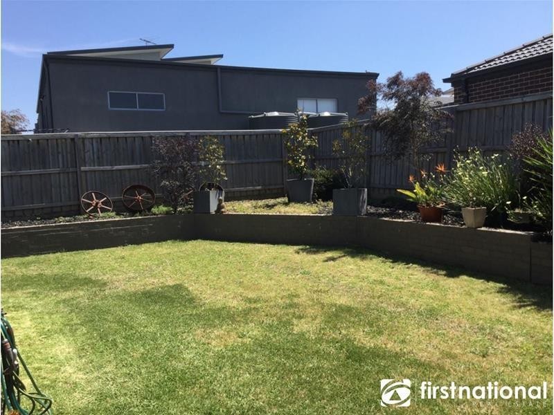 1 Dairy Close, Officer VIC 3809