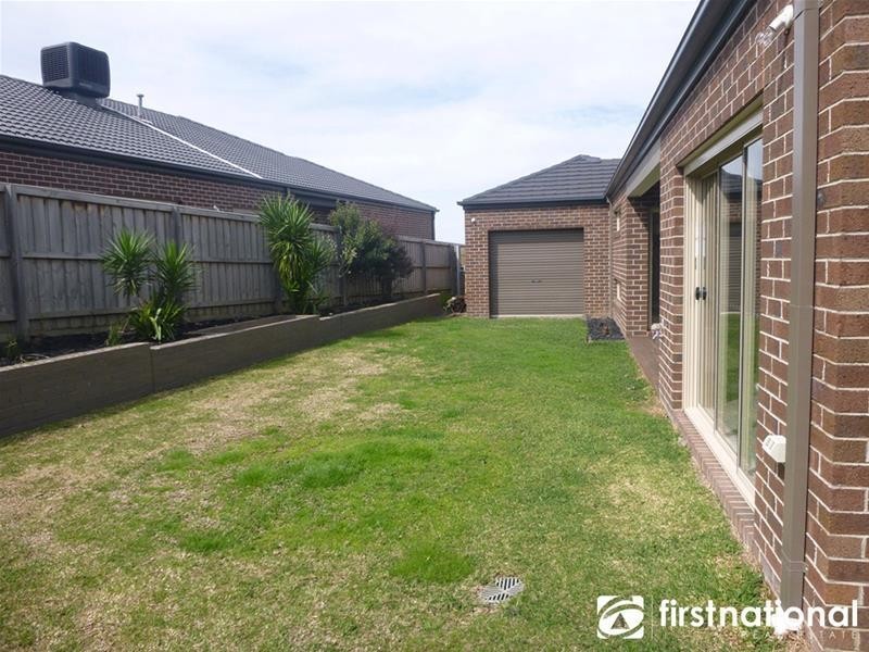 1 Dairy Close, Officer VIC 3809