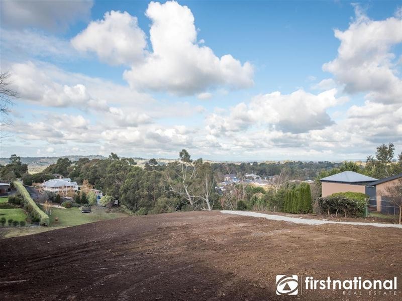 17 Casey Drive, Berwick VIC 3806