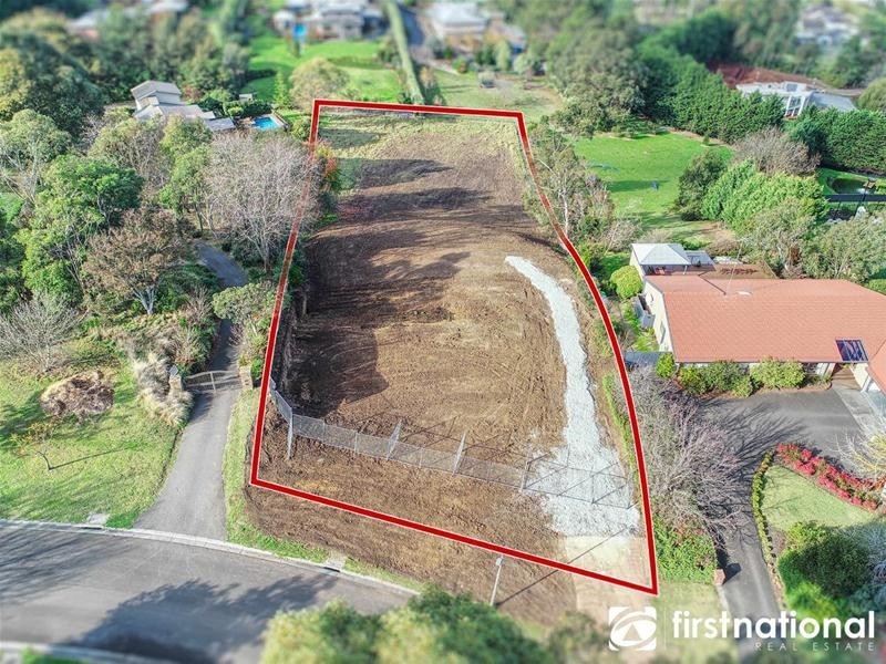 17 Casey Drive, Berwick VIC 3806