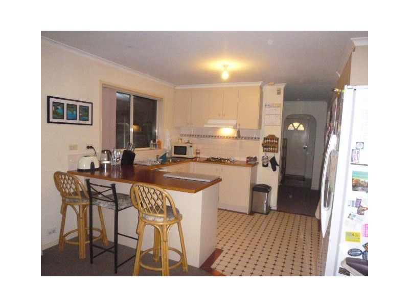 34 Garnet Close, Narre Warren VIC 3805