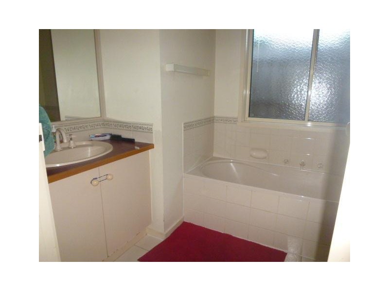 34 Garnet Close, Narre Warren VIC 3805