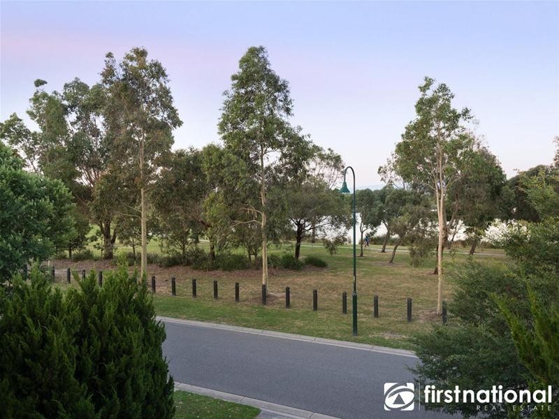 12 The  Esplanade, Narre Warren South VIC 3805