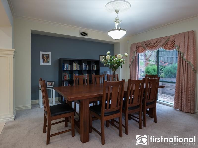 11  Gavinton Place, Berwick VIC 3806