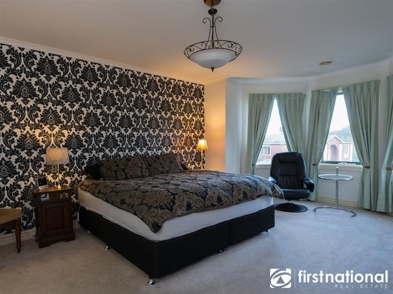 11  Gavinton Place, Berwick VIC 3806