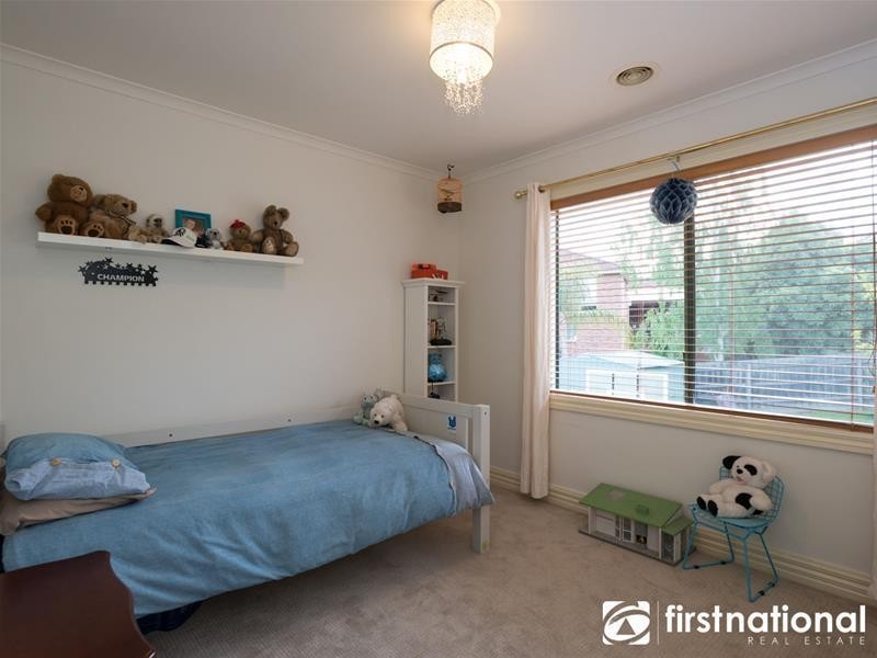 11  Gavinton Place, Berwick VIC 3806