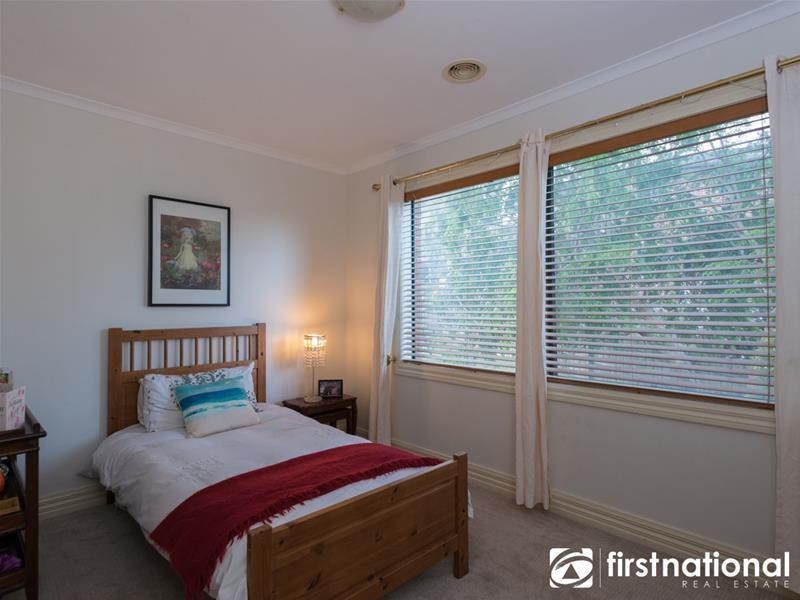 11  Gavinton Place, Berwick VIC 3806