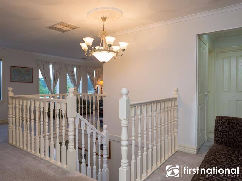 11  Gavinton Place, Berwick VIC 3806