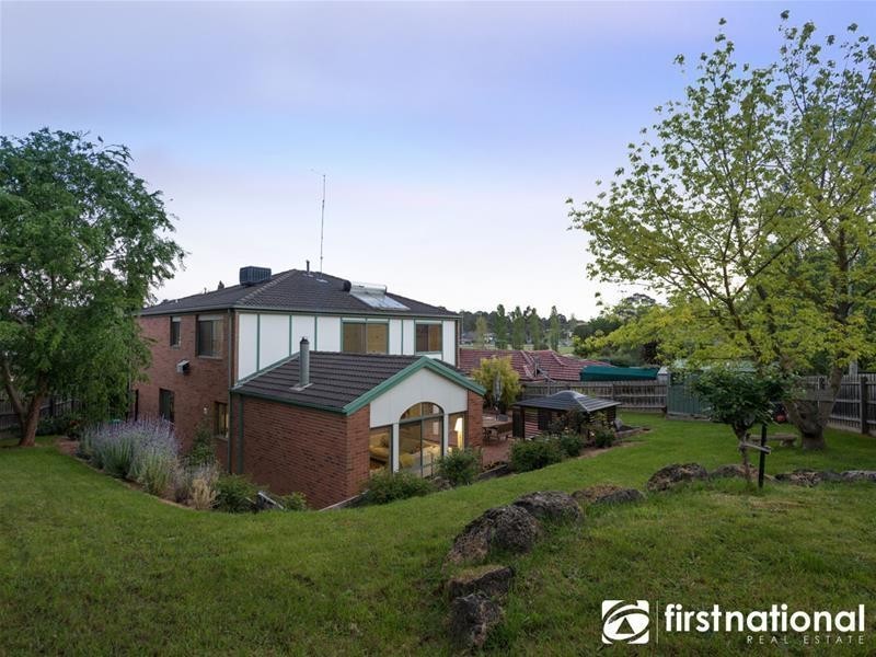 11  Gavinton Place, Berwick VIC 3806