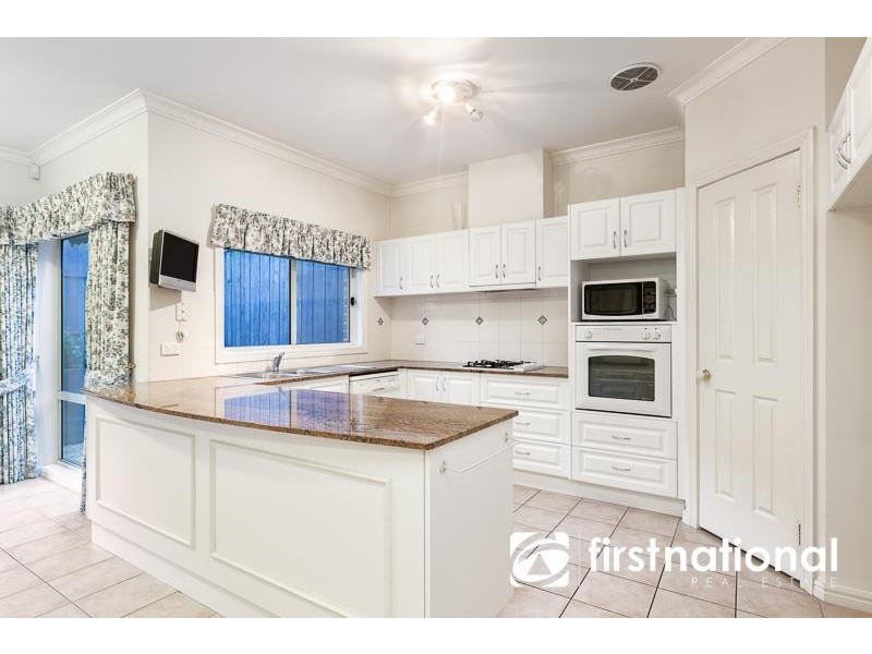 5/64 Gloucester Avenue, Berwick VIC 3806