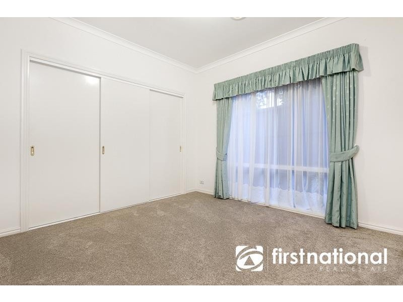 5/64 Gloucester Avenue, Berwick VIC 3806