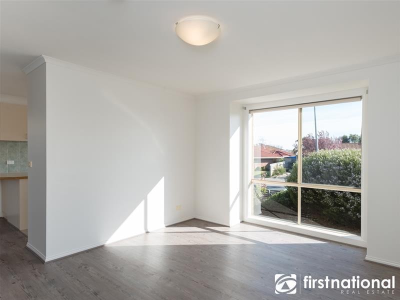 1/50-52 Bellevue Drive, Berwick VIC 3806