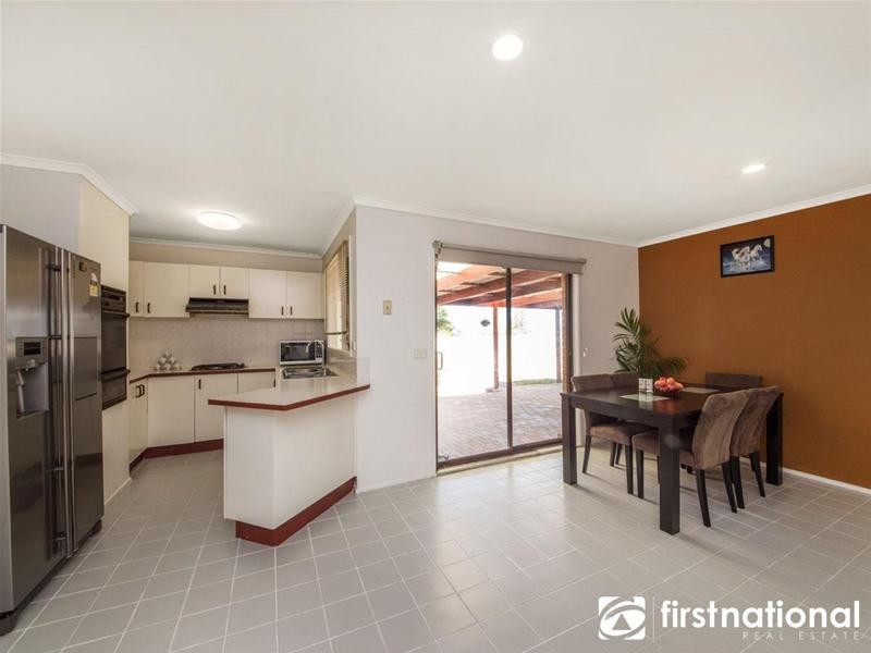 8 Melissa Court, Hampton Park VIC 3976