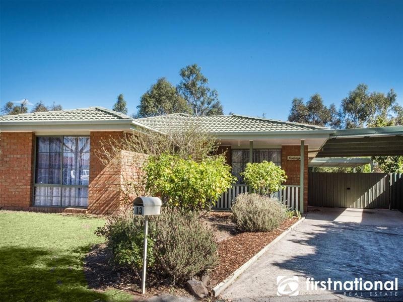 13 Insignia Crescent, Berwick VIC 3806