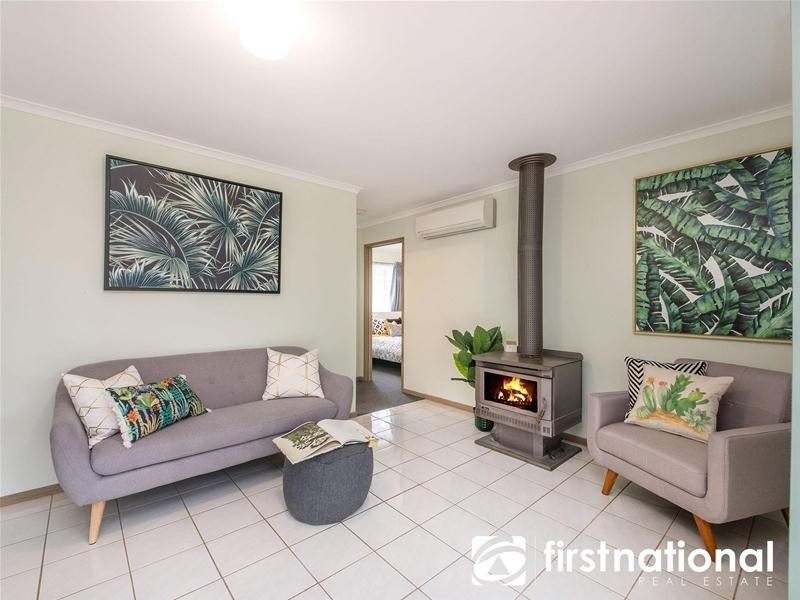 13 Insignia Crescent, Berwick VIC 3806