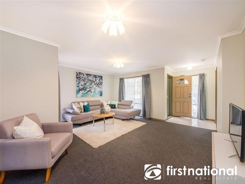 13 Insignia Crescent, Berwick VIC 3806