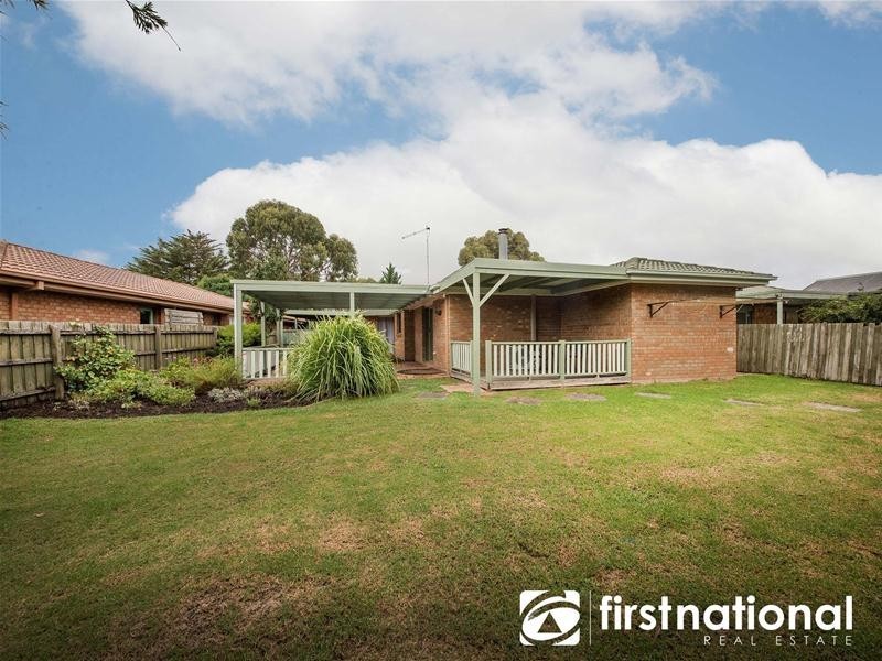 13 Insignia Crescent, Berwick VIC 3806