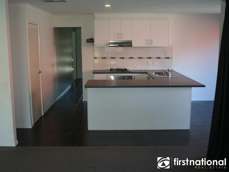 44 Lucerne Circuit, Pakenham VIC 3810