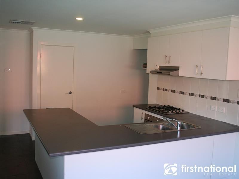 44 Lucerne Circuit, Pakenham VIC 3810