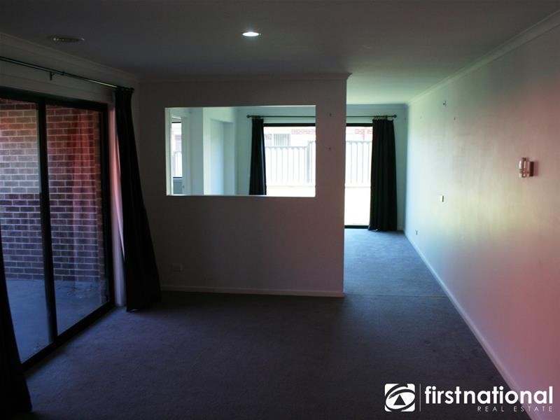 44 Lucerne Circuit, Pakenham VIC 3810