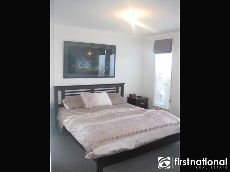 44 Lucerne Circuit, Pakenham VIC 3810