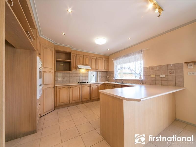 94 Justin Circuit, Hampton Park VIC 3976