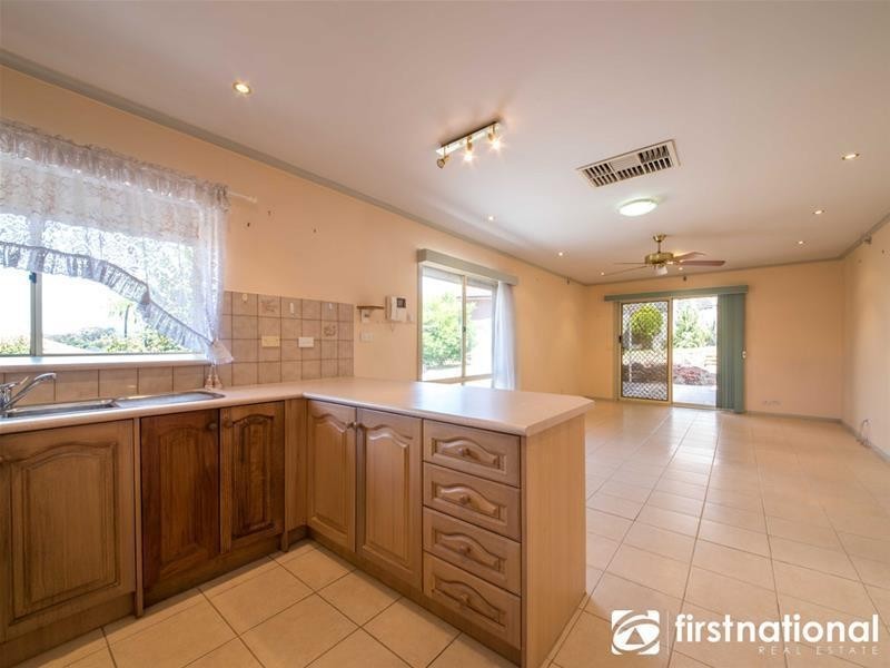 94 Justin Circuit, Hampton Park VIC 3976